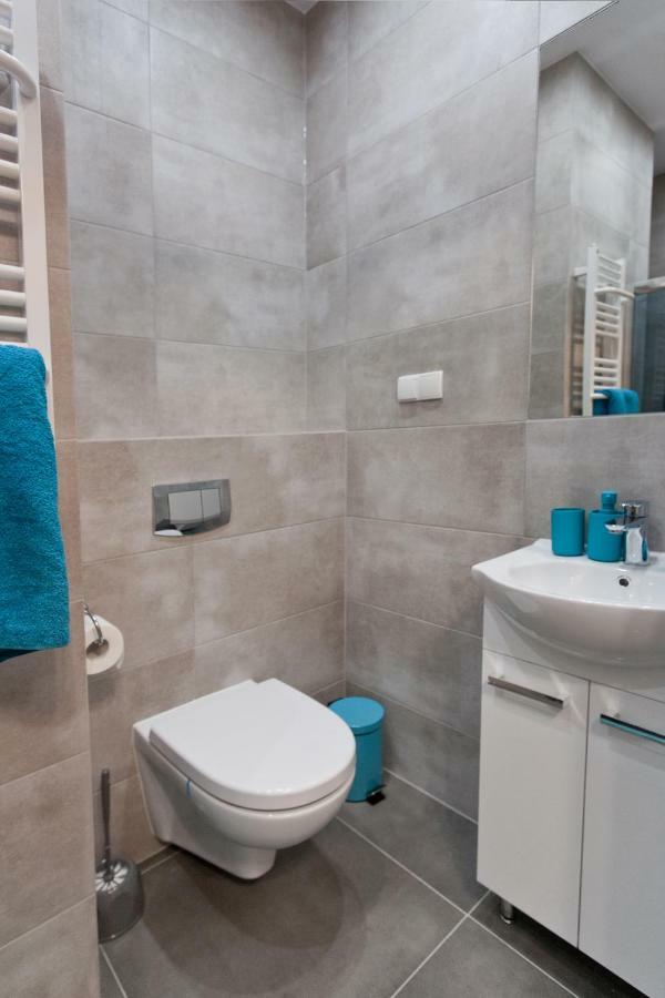 Chmielna Park Apartment กดัญสก์ ภายนอก รูปภาพ